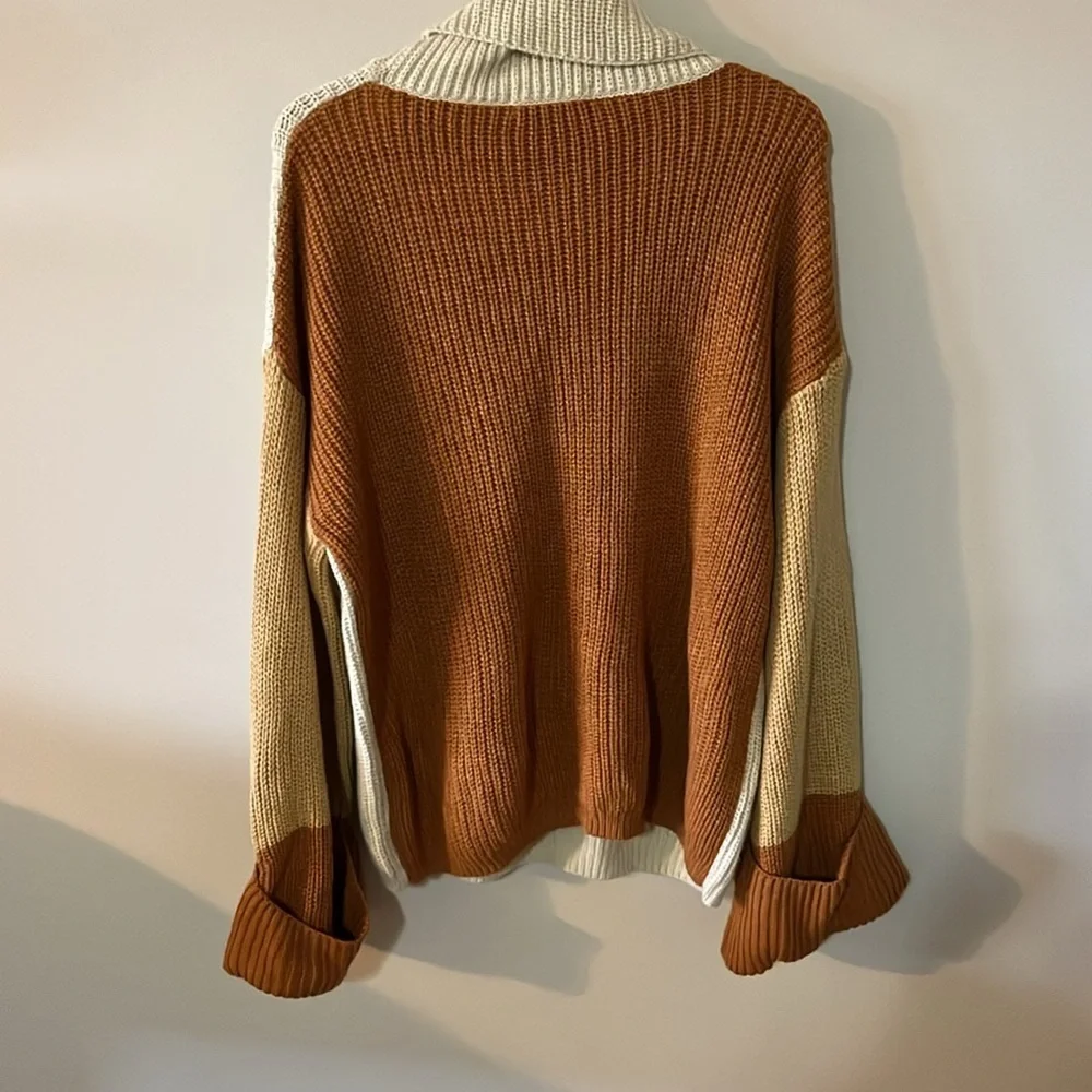 Miss Sparkling Size Medium Cream/Tan/Dark Orange Sweater - Picture 4 of 6